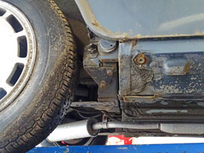 Rust on classic Mini rear sill 