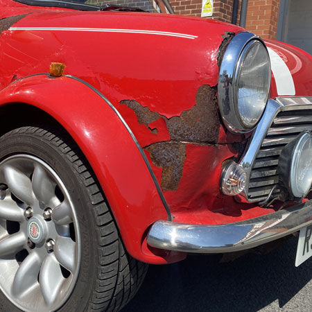 Corrosion and Rust on a classic mini Cooper MPi