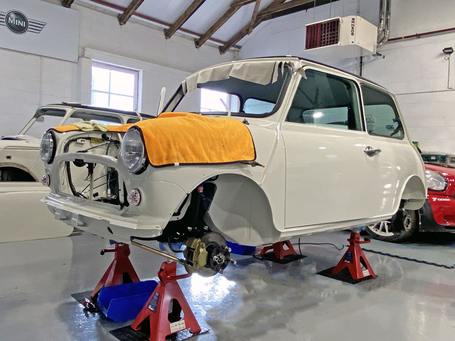 Restoration of Mrs. Barnett's Mini Cooper SPI with its newly painted shell