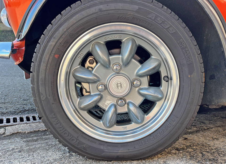 Ultralight 5 x12 Anthracite Wheels.