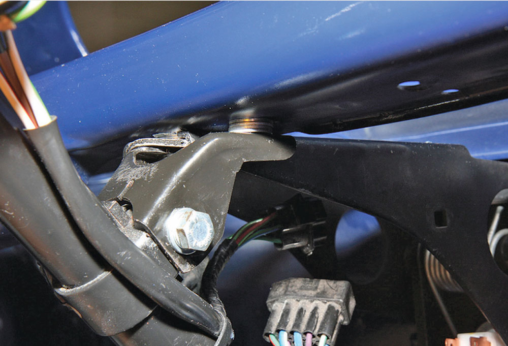 Standard Mini steering column top support bracket