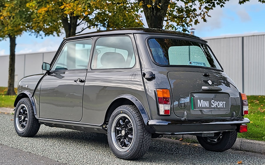 'spectre' classic EV Mini by Mini Sport
