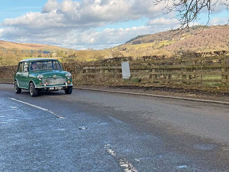 mk1-mini-driving-front-right-wide-1